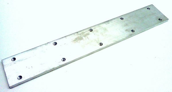 Top clamp cover plate for Cyclone 600